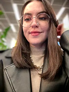 meow girl online show from October 22, 2025, 10:37 am