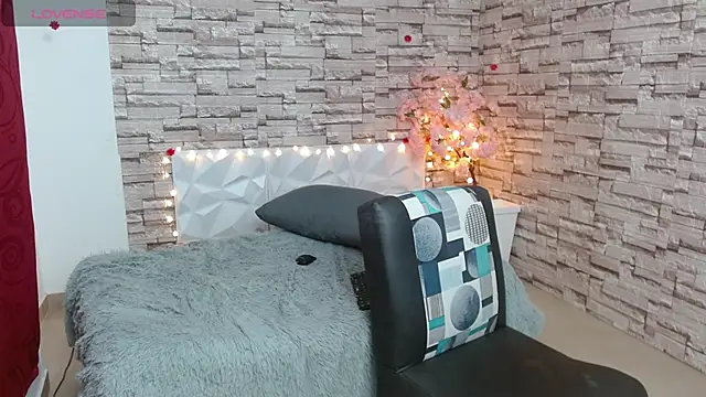 Snapshot of Vanse_lust chatting on February 26, 2025, 11:26 pm Vanse lust online show from February 26, 2025, 11:26 pm