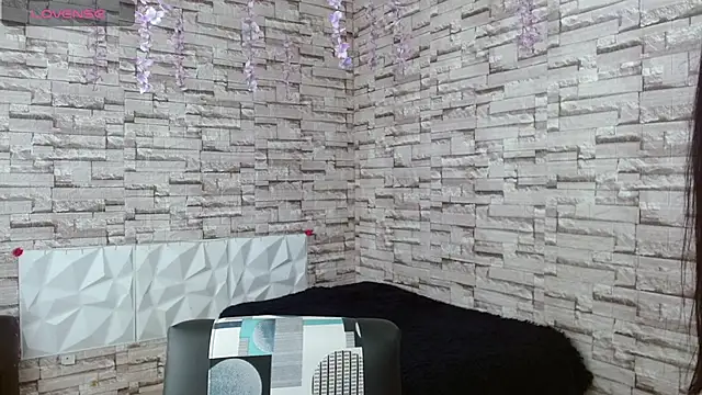 Vanse lust online show from September 26, 2025, 7:40 pm