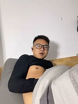 lixiaoshuai8 online show from March 6, 2025, 2:51 pm