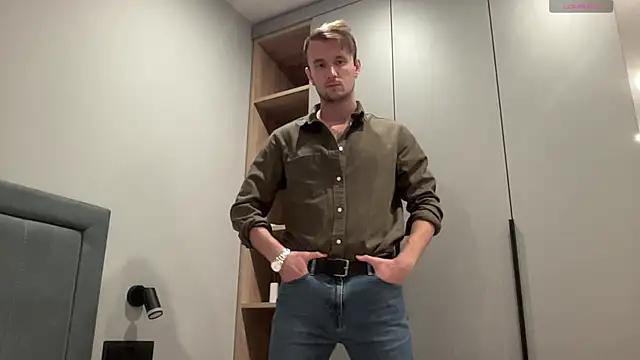 cute mark online show from September 13, 2025, 6:29 pm