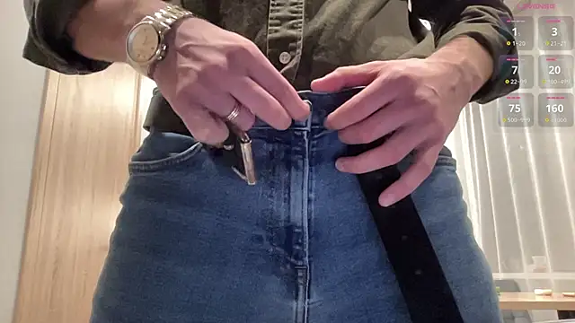 cute mark online show from October 21, 2025, 3:18 am