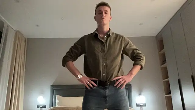 cute mark online show from November 1, 2025, 5:48 pm