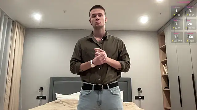 cute mark online show from November 11, 2025, 5:02 pm