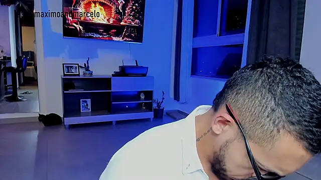 Snapshot of Maximo_Marcelo chatting on December 4, 2024, 3:04 am Maximo Marcelo online show from December 4, 2024, 3:04 am