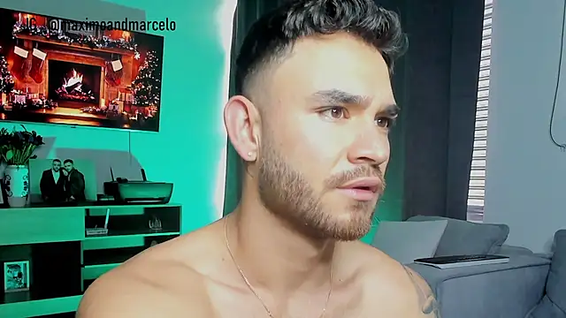 Snapshot of Maximo_Marcelo chatting on December 22, 2024, 12:16 pm Maximo Marcelo online show from December 22, 2024, 12:16 pm