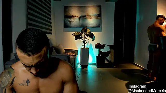 Snapshot of Maximo_Marcelo chatting on February 21, 2025, 2:06 am Maximo Marcelo online show from February 21, 2025, 2:06 am