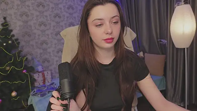 DinaCandy online show from December 30, 2024, 1:36 pm