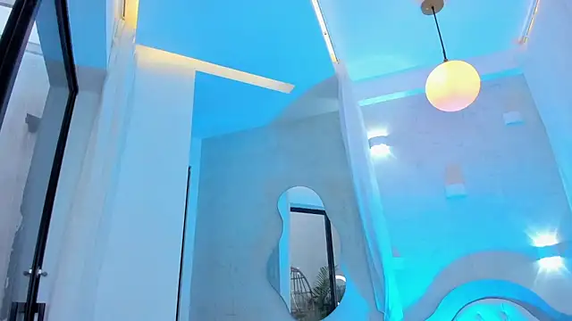 Venusflame   online show from November 20, 2025, 11:54 am