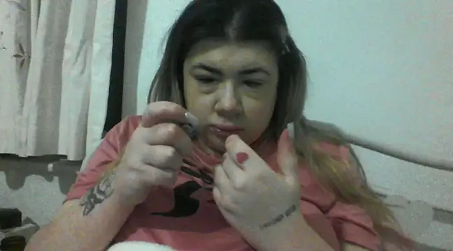 Snapshot of CamilaCherryX chatting on January 15, 2025, 2:49 am CamilaCherryX online show from January 15, 2025, 2:49 am