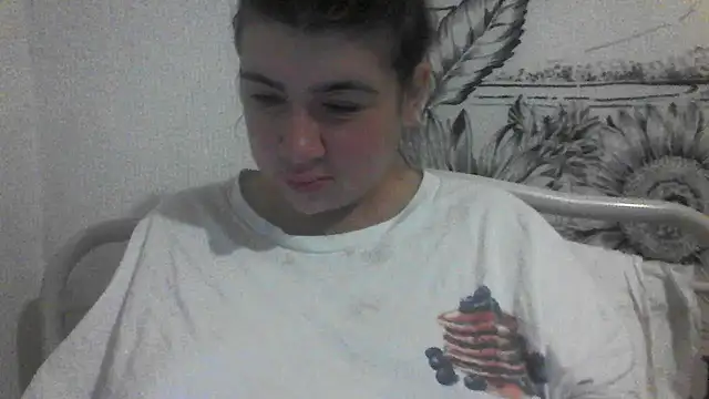 Snapshot of CamilaCherryX chatting on October 2, 2025, 7:43 pm CamilaCherryX online show from October 2, 2025, 7:43 pm