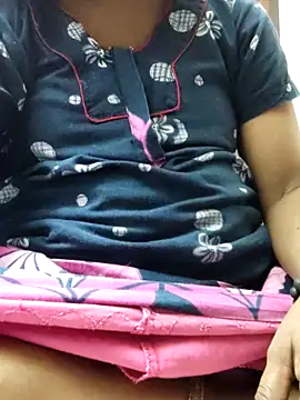 Snapshot of Tamilrojanew chatting on November 7, 2025, 8:36 am Tamilrojanew online show from November 7, 2025, 8:36 am