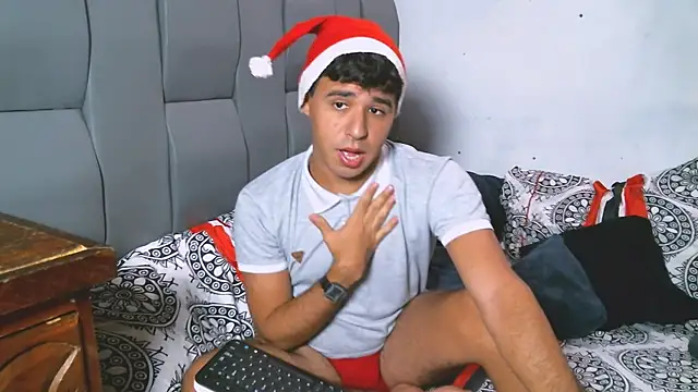 beautiful james online show from December 12, 2024, 8:10 pm