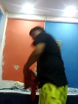 Tu papi 69  online show from November 24, 2025, 11:04 pm