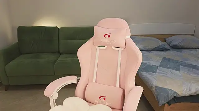 Eveleen Soleen online show from February 9, 2025, 10:21 pm