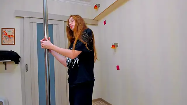 Fire Luna online show from November 1, 2025, 5:31 am