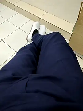 Snapshot of gatmoreno1 chatting on October 1, 2025, 5:08 pm gatmoreno1 online show from October 1, 2025, 5:08 pm