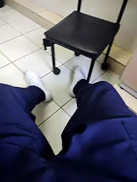 Snapshot of gatmoreno1 chatting on November 10, 2025, 4:28 pm gatmoreno1 online show from November 10, 2025, 4:28 pm