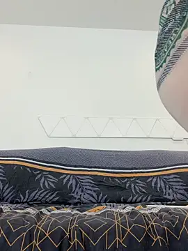 Snapshot of lenalux chatting on October 6, 2025, 12:24 pm lenalux online show from October 6, 2025, 12:24 pm