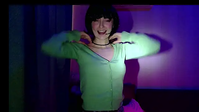 Snapshot of LilyXSky chatting on February 19, 2025, 2:55 pm LilyXSky online show from February 19, 2025, 2:55 pm