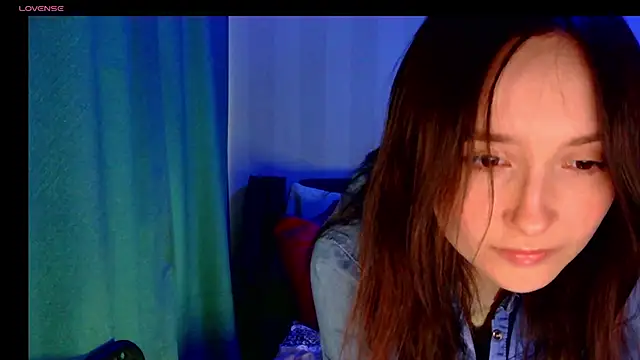 Snapshot of LilyXSky chatting on October 7, 2025, 1:30 pm LilyXSky online show from October 7, 2025, 1:30 pm