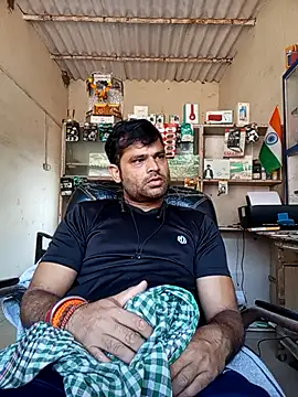 Snapshot of Priynkarani chatting on November 22, 2025, 5:06 am Priynkarani online show from November 22, 2025, 5:06 am