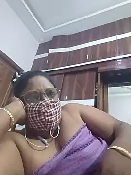 Snapshot of Pushpavathi_78 chatting on February 11, 2025, 5:50 pm Pushpavathi 78 online show from February 11, 2025, 5:50 pm