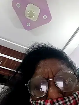Snapshot of Pushpavathi_78 chatting on March 15, 2025, 11:39 pm Pushpavathi 78 online show from March 15, 2025, 11:39 pm