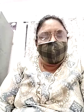 Snapshot of Pushpavathi_78 chatting on September 11, 2025, 4:18 pm Pushpavathi 78 online show from September 11, 2025, 4:18 pm