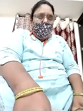 Snapshot of Pushpavathi_78 chatting on October 17, 2025, 1:03 pm Pushpavathi 78 online show from October 17, 2025, 1:03 pm