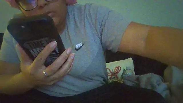 Snapshot of vanilla_chocolate23 chatting on December 13, 2024, 5:10 pm vanilla chocolate23 online show from December 13, 2024, 5:10 pm