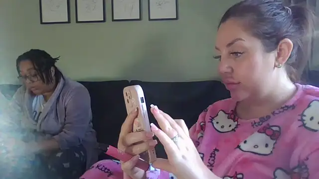 Snapshot of vanilla_chocolate23 chatting on January 11, 2025, 11:45 am vanilla chocolate23 online show from January 11, 2025, 11:45 am