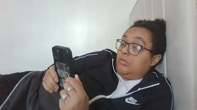 Snapshot of vanilla_chocolate23 chatting on February 5, 2025, 10:41 am vanilla chocolate23 online show from February 5, 2025, 10:41 am