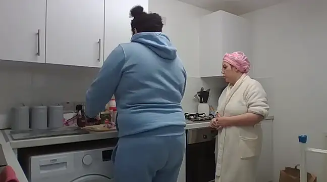 Snapshot of vanilla_chocolate23 chatting on February 7, 2025, 12:17 pm vanilla chocolate23 online show from February 7, 2025, 12:17 pm