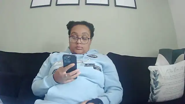 Snapshot of vanilla_chocolate23 chatting on September 16, 2025, 1:56 pm vanilla chocolate23 online show from September 16, 2025, 1:56 pm