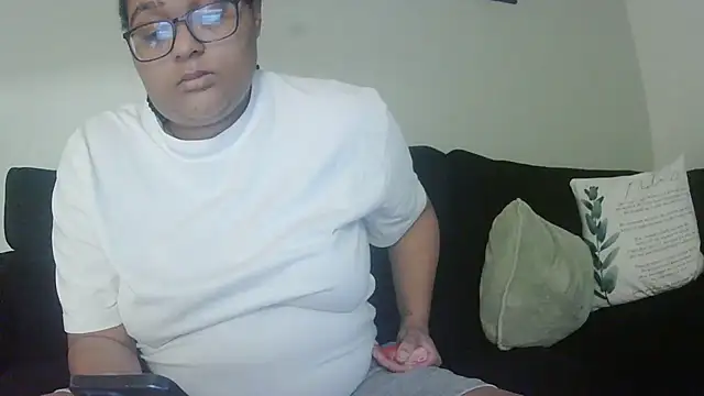 Snapshot of vanilla_chocolate23 chatting on October 10, 2025, 6:34 am vanilla chocolate23 online show from October 10, 2025, 6:34 am