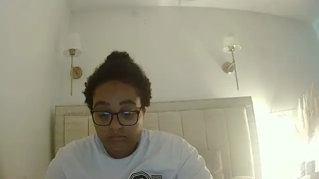 Snapshot of vanilla_chocolate23 chatting on October 11, 2025, 8:24 am vanilla chocolate23 online show from October 11, 2025, 8:24 am