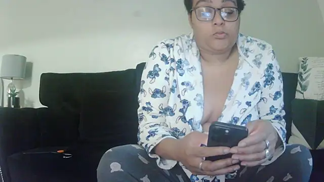 Snapshot of vanilla_chocolate23 chatting on October 13, 2025, 6:46 am vanilla chocolate23 online show from October 13, 2025, 6:46 am