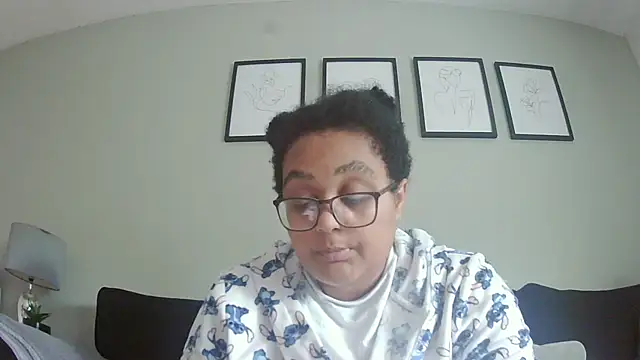 Snapshot of vanilla_chocolate23 chatting on October 18, 2025, 10:16 am vanilla chocolate23 online show from October 18, 2025, 10:16 am