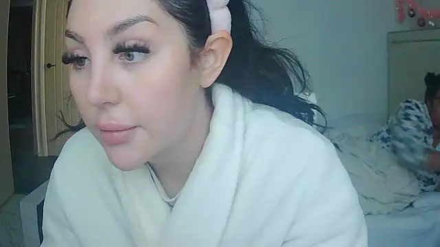 Snapshot of vanilla_chocolate23 chatting on December 4, 2025, 10:02 am vanilla chocolate23 online show from December 4, 2025, 10:02 am