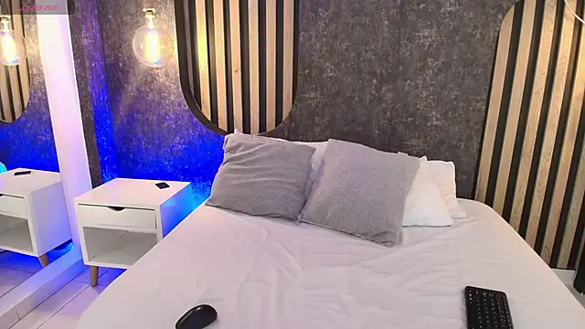 miss10 antonella online show from September 28, 2025, 12:10 pm