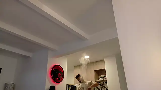 tony muscle online show from November 24, 2025, 9:47 pm