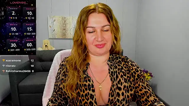 Snapshot of Lili_Crossi chatting on January 21, 2025, 9:46 am Lili Crossi online show from January 21, 2025, 9:46 am