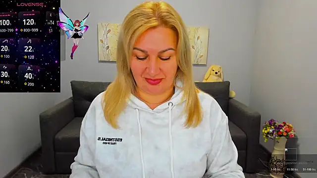 Lili Crossi online show from November 7, 2025, 6:46 am