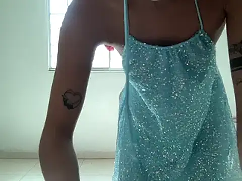 Susandolls online show from January 11, 2025, 3:52 pm