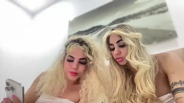 Susandolls online show from October 20, 2025, 10:05 am