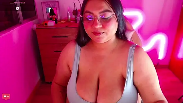 Rebeca charme21 online show from March 9, 2025, 6:39 am