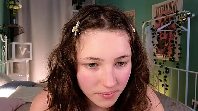 Snapshot of cherry_lea chatting on January 4, 2025, 2:56 pm cherry lea online show from January 4, 2025, 2:56 pm