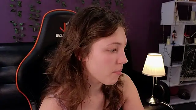 Snapshot of cherry_lea chatting on February 12, 2025, 5:16 pm cherry lea online show from February 12, 2025, 5:16 pm