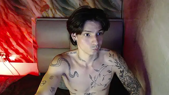 Snapshot of Apolo_Hidalgo01 chatting on October 19, 2025, 6:08 pm Apolo Hidalgo01 online show from October 19, 2025, 6:08 pm